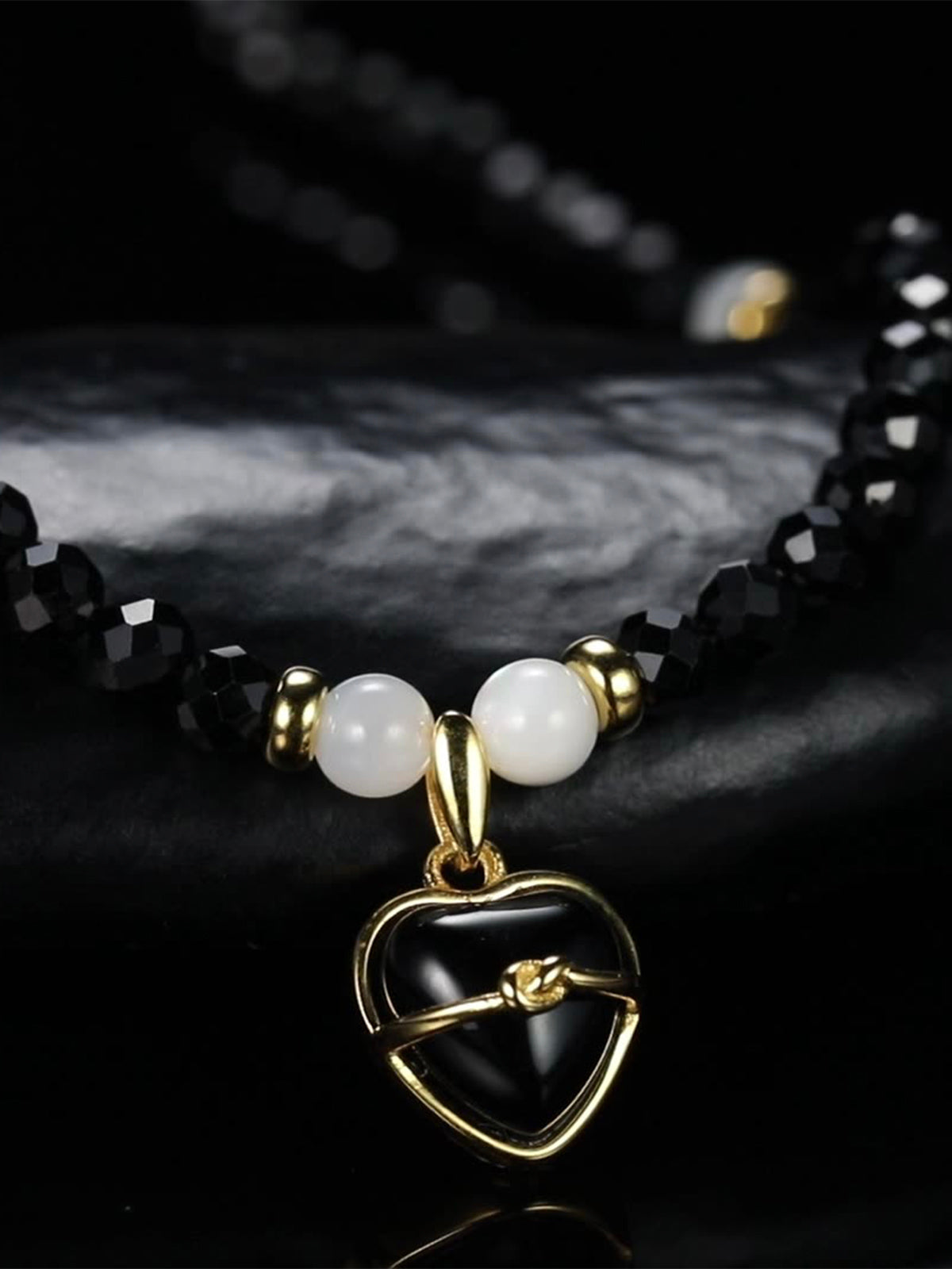 Black Agate Heart-shaped Love Necklace