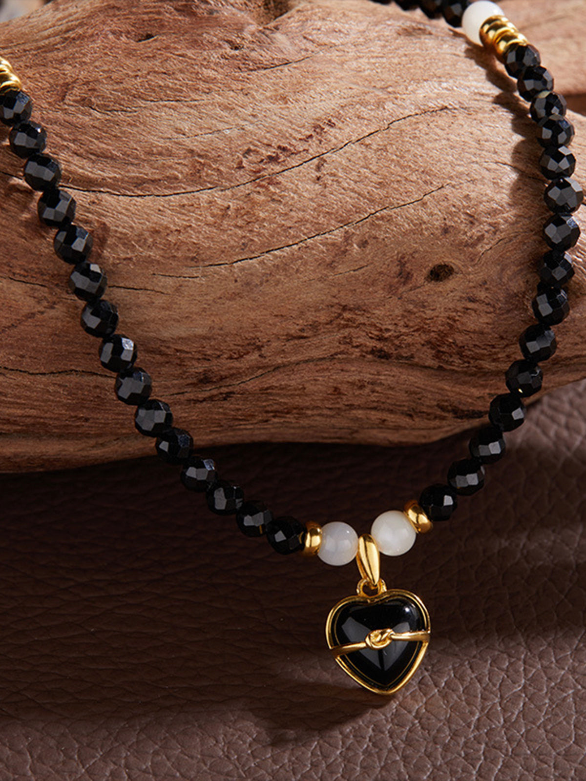 Black Agate Heart-shaped Love Necklace