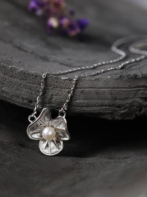 Lotus Leaf Pearl Necklace