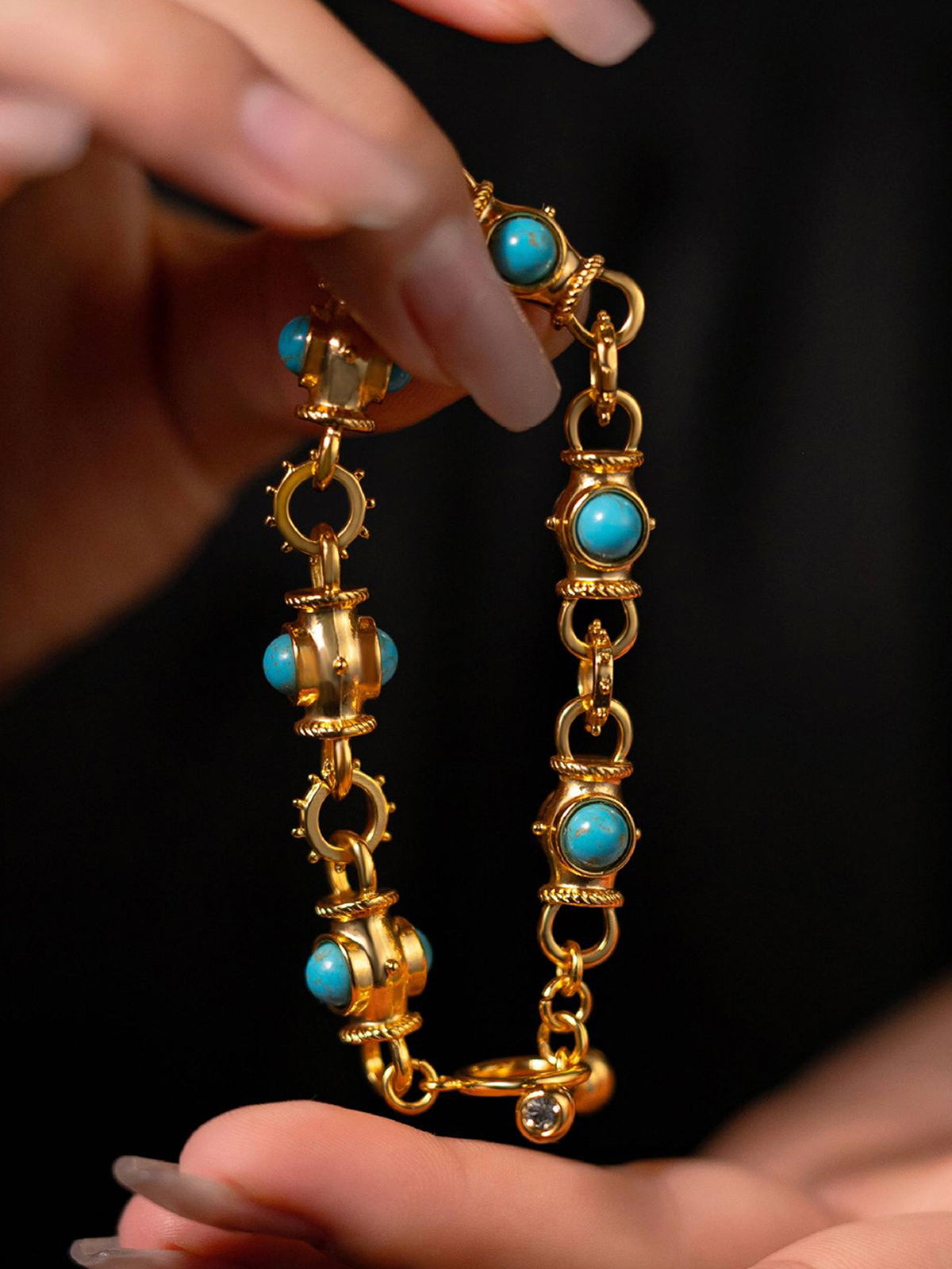 Three-dimensional Turquoise Bracelet