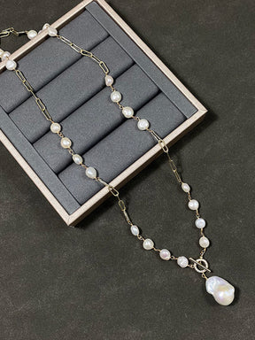 Baroque Pearl Toggle Pendant