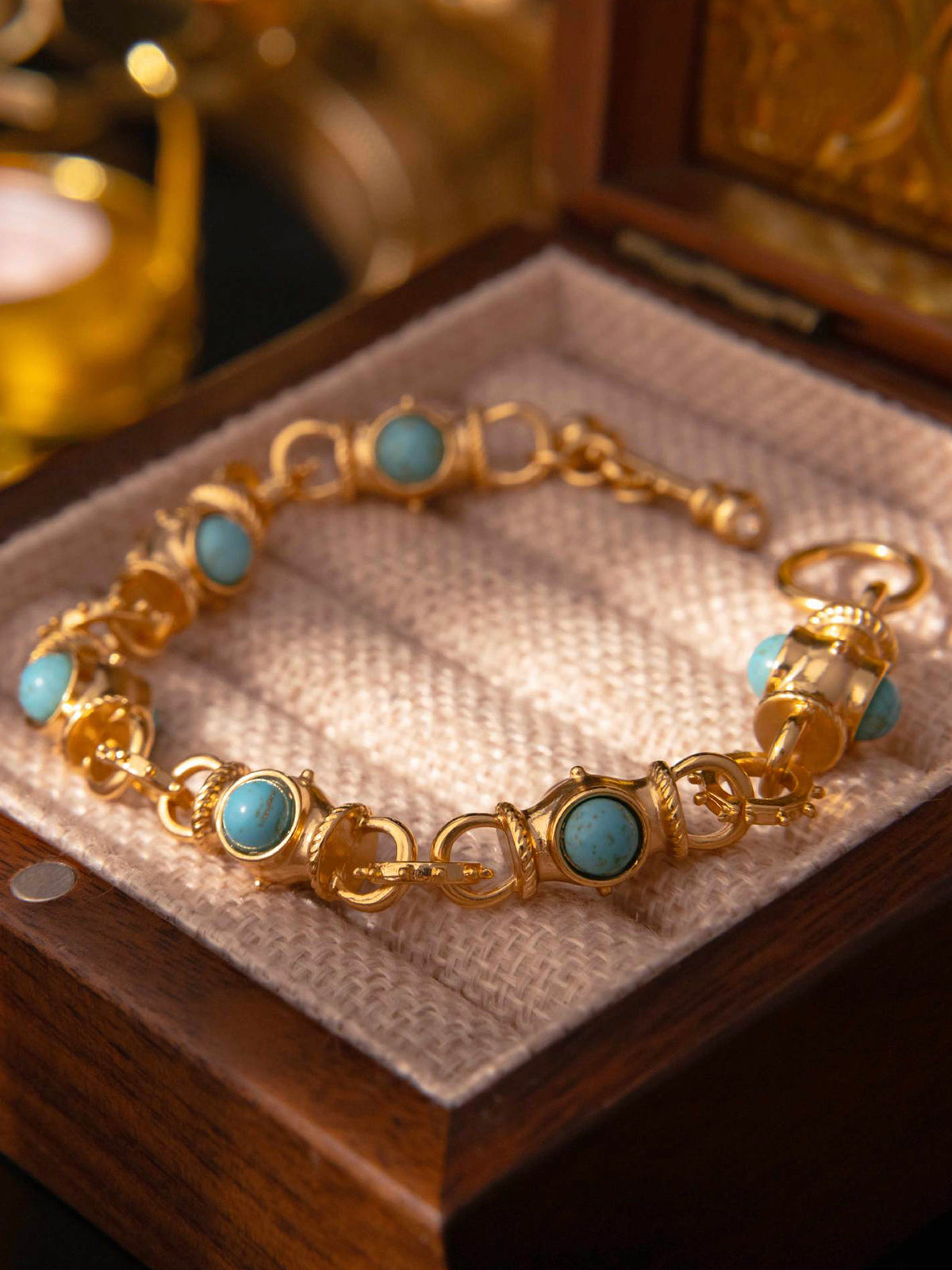 Three-dimensional Turquoise Bracelet