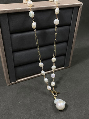 Baroque Pearl Toggle Pendant