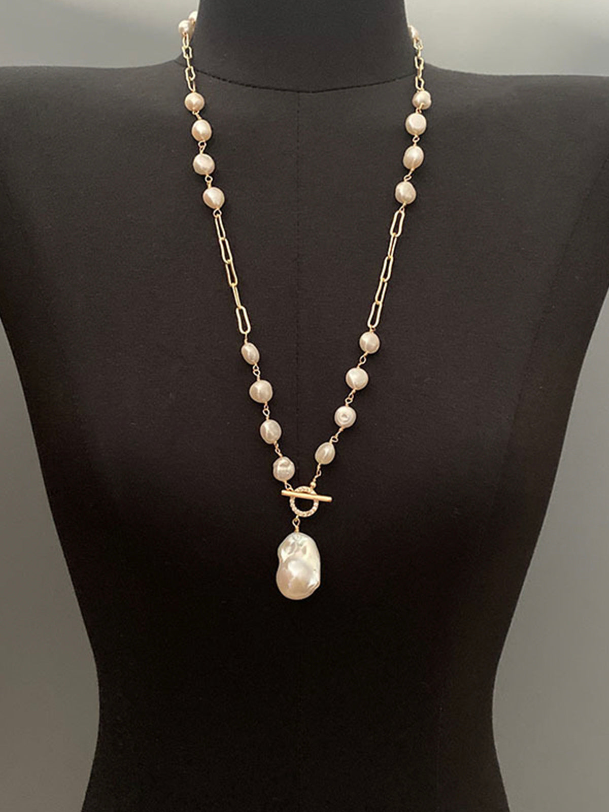 Baroque Pearl Toggle Pendant